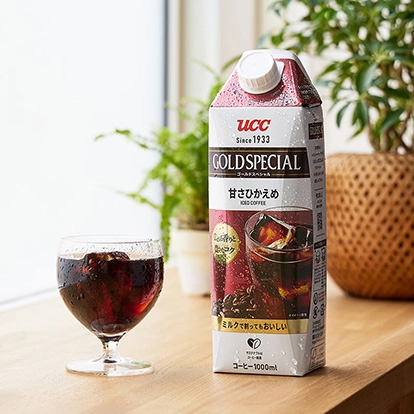 UCC ゴールドスペシャル アイスコーヒー 甘さひかえめ 1000ml